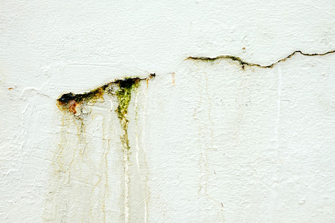 Schaden an Wand
